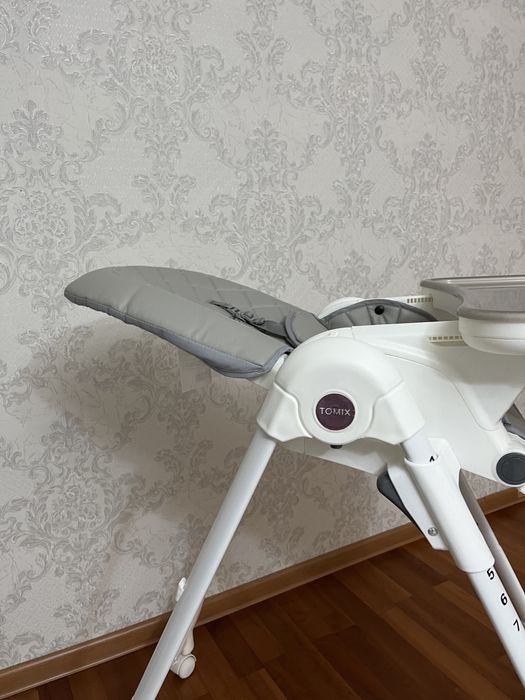 Продаю стульчик для кормления Tomix