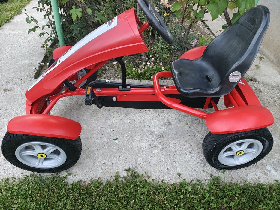 Cart/Kart cu pedale Berg FERRARI FXX copii/adulti  (5-99 ani)