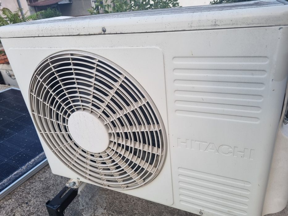 Японски климатик Hitachi инвертор