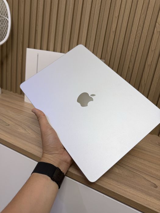 Apple MacBook Air M2 256GB EAC 100%