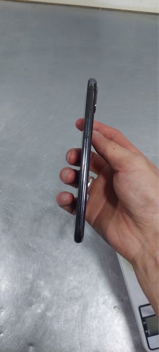 Продам айфон хr акб 76