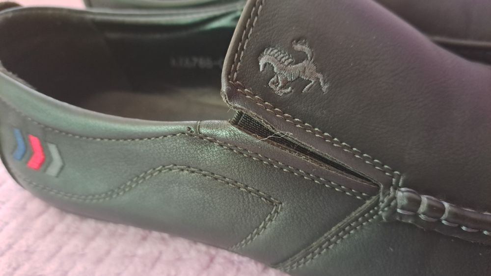 Продам почти новые туфли