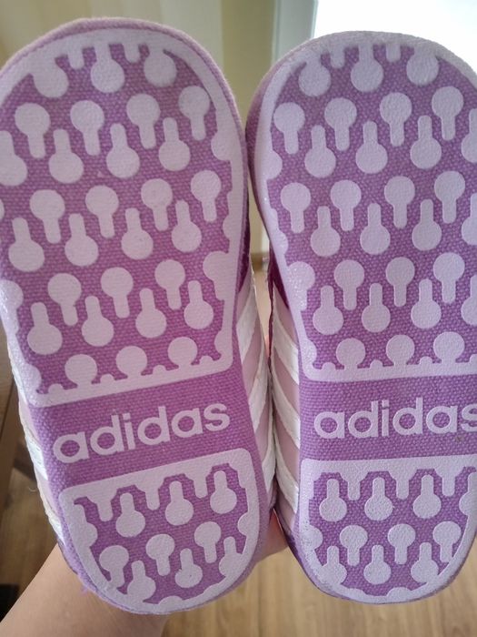 Детски буйки,пантофи