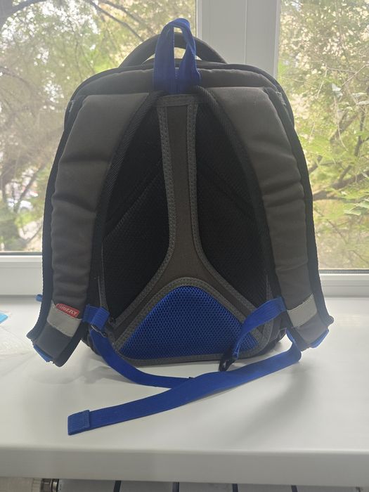 Рюкзак школьный Grizzly