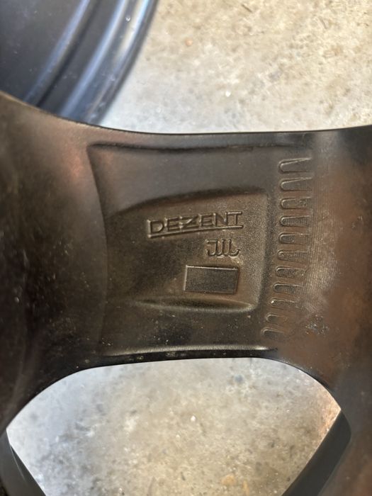 Jante 15" Dezent 5x114,3 6Jx15 ET40