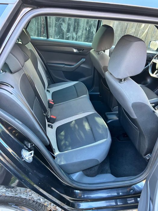 Vand skoda fabia 2017 1.4tdi euro 6 distronic carplay navigatie led