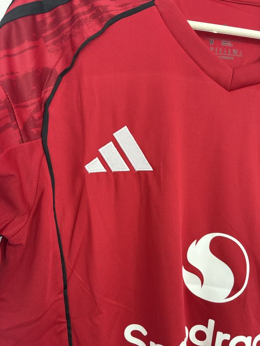 Tricou Manchester United cu Cunha