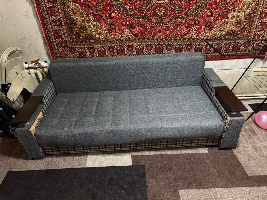 Расскладной диван-кровать