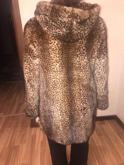 Норковая шуба сатылады.