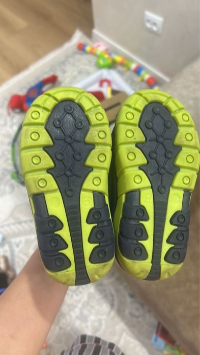 Продам зимние дутыши