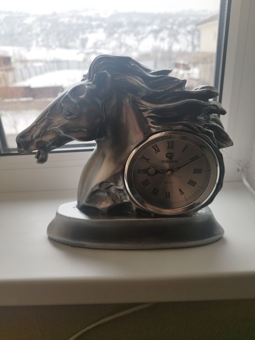 Серебрянные часы