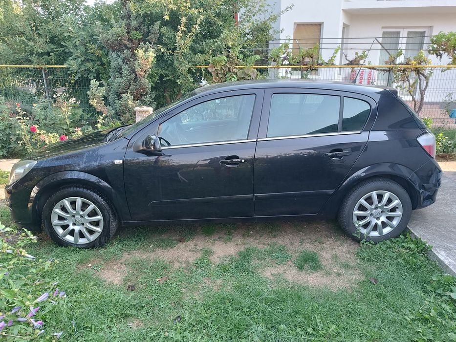 Opel Astra H, stare foarte bună
