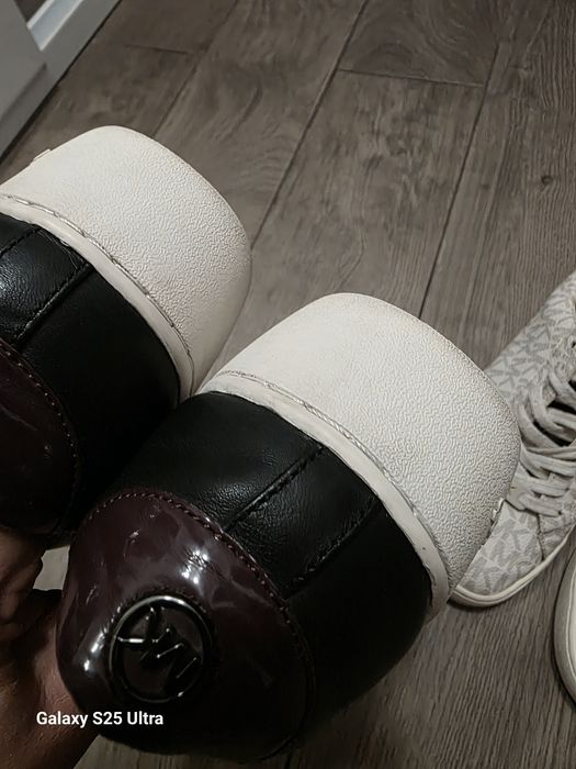 Lot Adidași Michael Kors purtați dar in stare bună mărimea 37