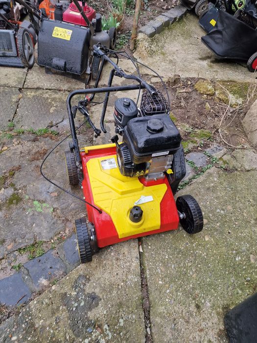 Scarificator gazon  impecabil