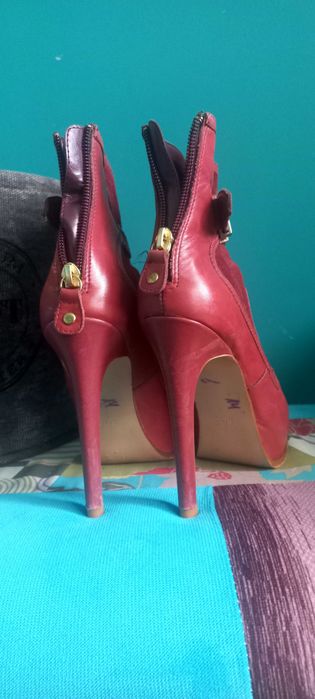 Естествена кожа боти висок ток