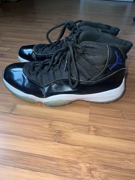 Jordan 11 черно-сини маратонки