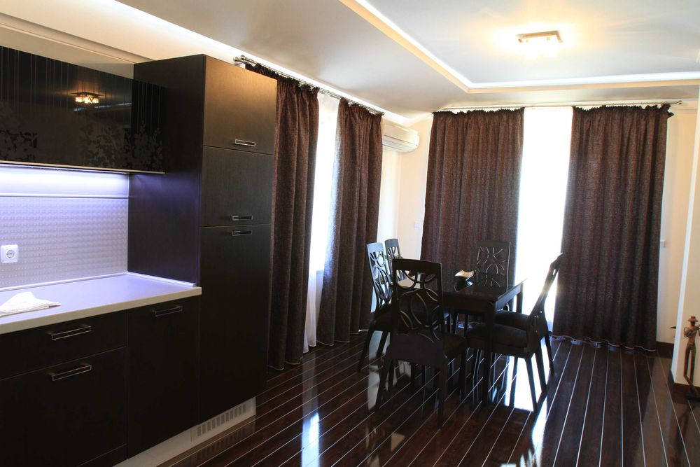 Разкошен пентхаус на първа линия море