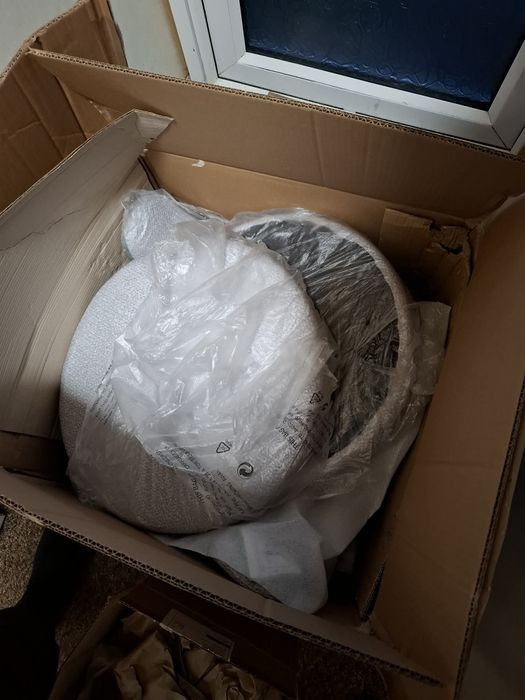 Нови столове букле в бледо сиво и старо злато - ретро, винтидж