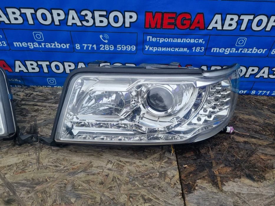 Фары на Audi C4 / Audi C4