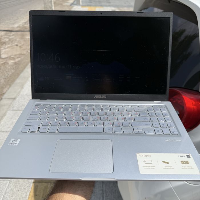 Asus Noutbuk sotiladi