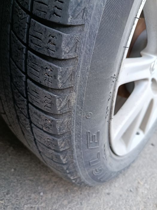Шына R17  Комплект за 15000