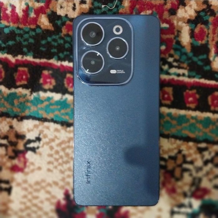 Infinix hot 40 память 256г