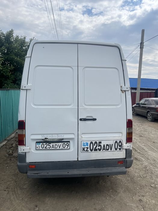 Спринтер sprinter mersedes в хорошем состояние