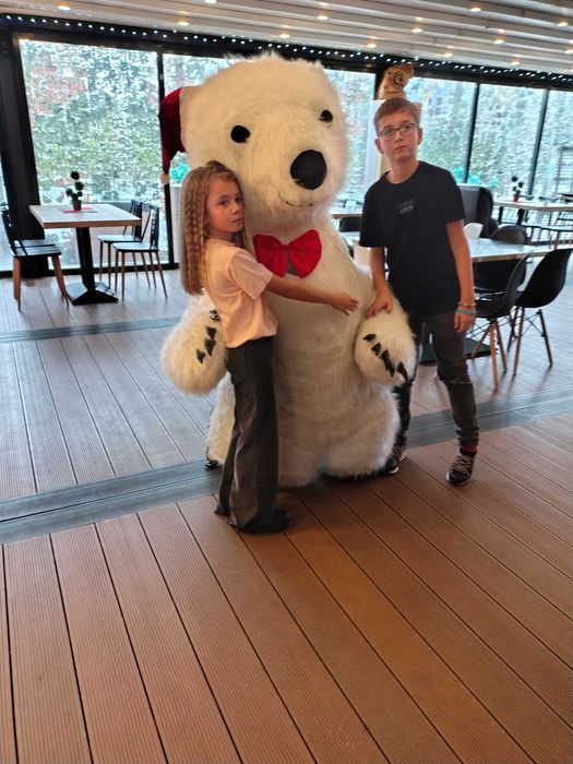 Бяла мечка  и Панда за изненада Шумен