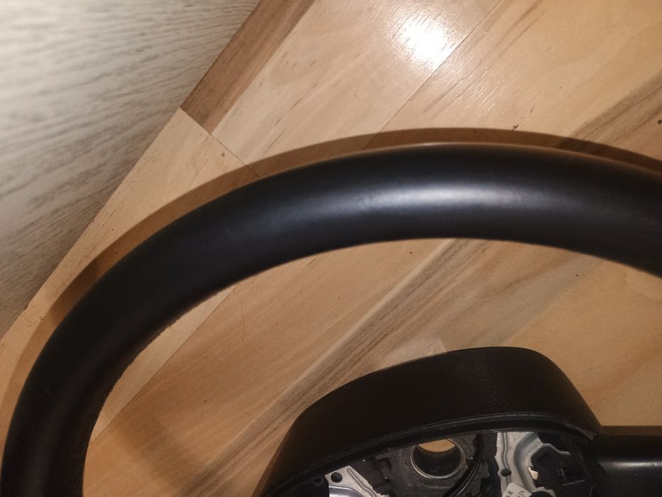 Кожен волан за Фолксваген Туран, Кади, Голф 5 и др.