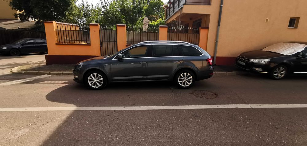 Skoda Octavia 1.6 TDI AUTOMATA DSG 7 EURO 6 Elegance