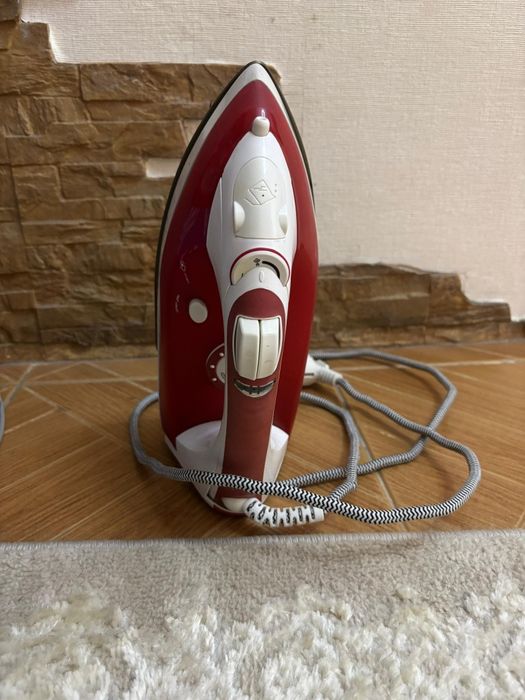 Продам утюг luxell