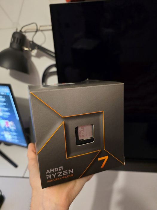 Procesor AMD Ryzen 7 7700 Fullbox