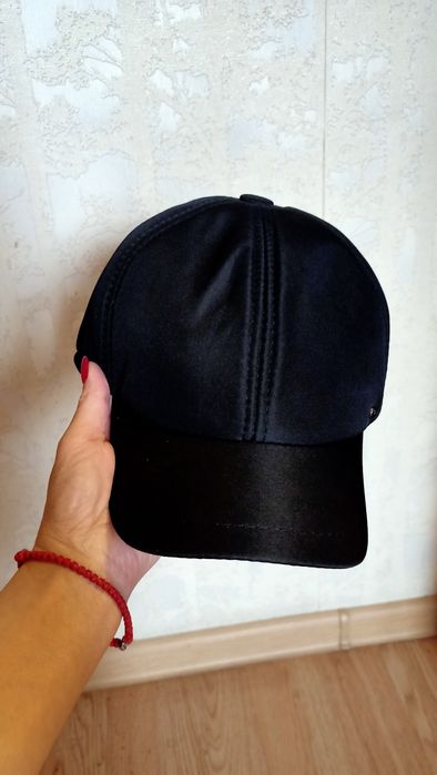 Продам бейсболку
