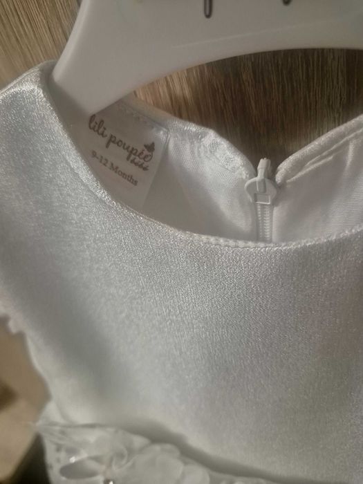 Бяла рокля за бебе р-м 9/12 м Нова