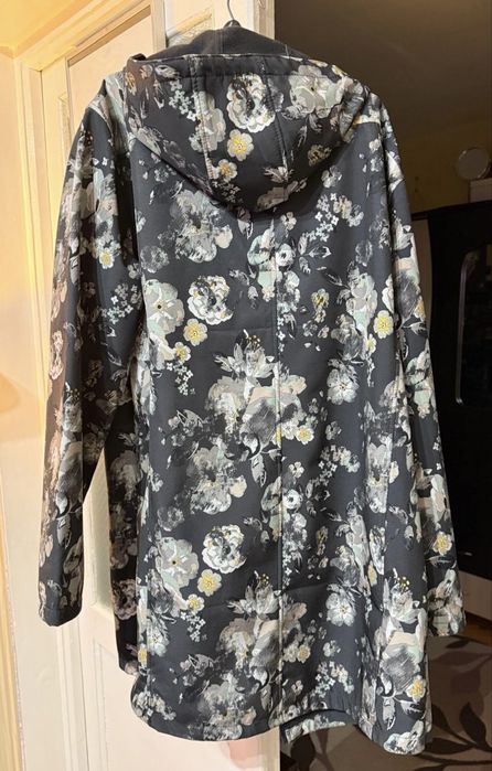 Geacă damă în stare impecabilă