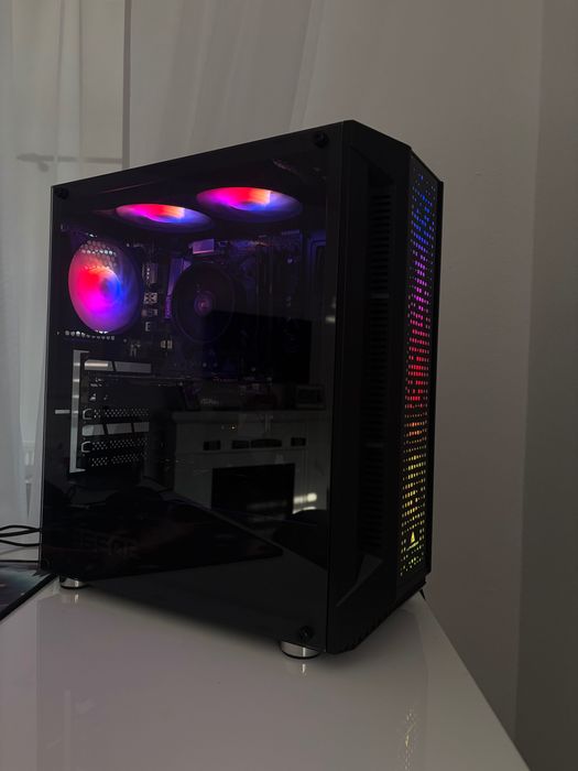 Vând pc de gaming Ryzen 7 3700x | RX 8gb VRAM