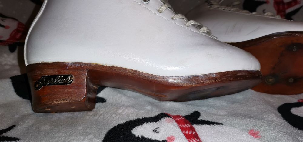 Patine artistice fara lame, stare foarte buna marimea 35/36 doar ghete