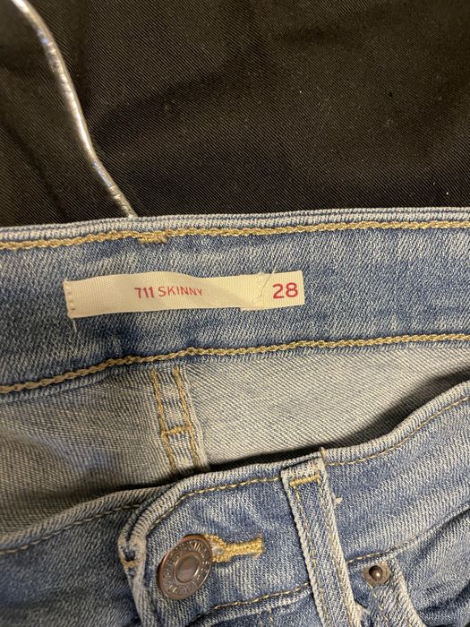 Jinsi shim Levis 28
