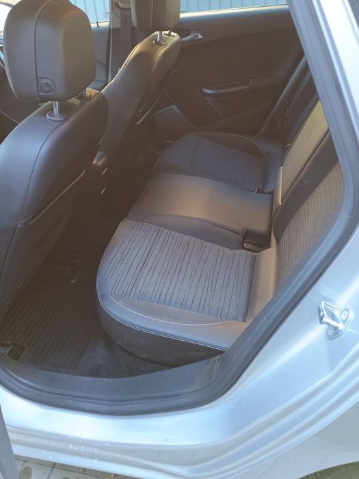 Opel Astra 2014. Proprietar