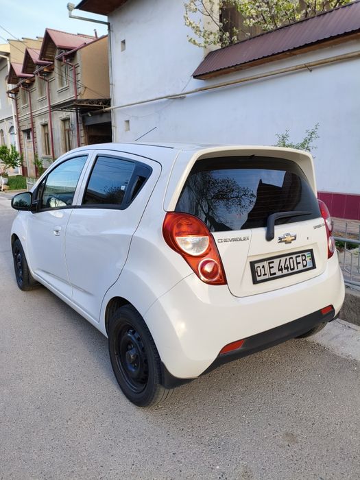Chevrolet Spark. 1.25