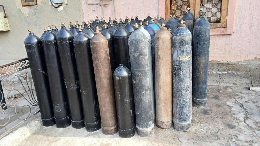 Ugli balonlar sotiladi atistelen ugli kislarod argon balonlar bor