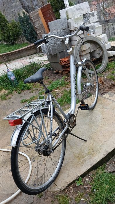 Vand 2 biciclete pret pe bucata