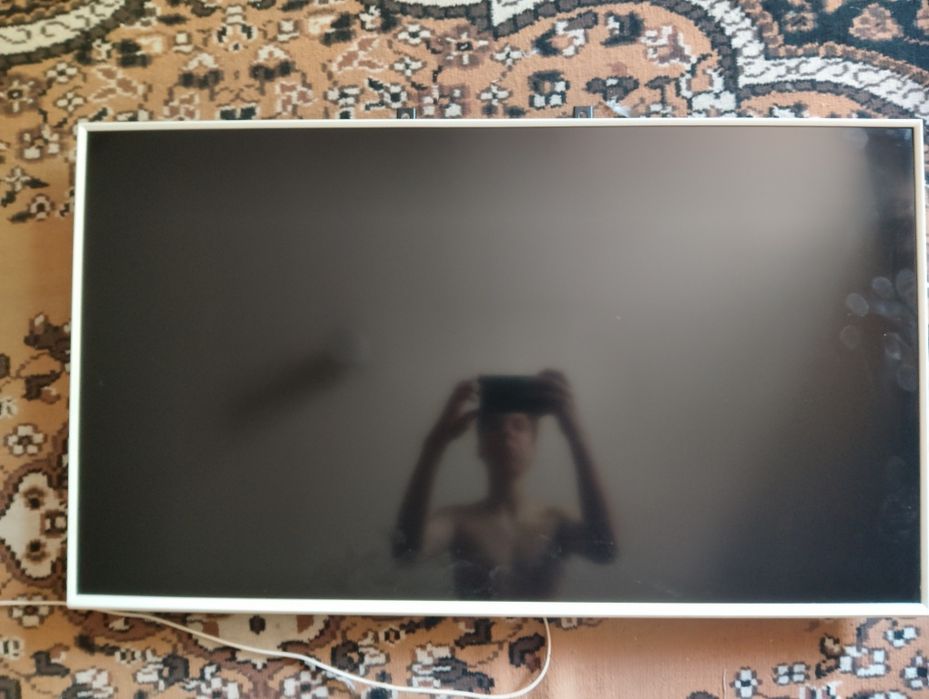 Samsung 32″ телевизор + пульт