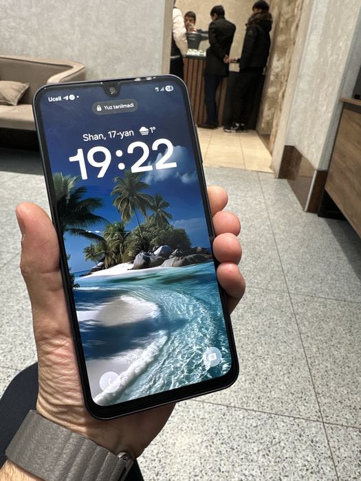 Samsung A16 Xolati ideyal Karopka dakumet bor 2 oy ishlatlgan