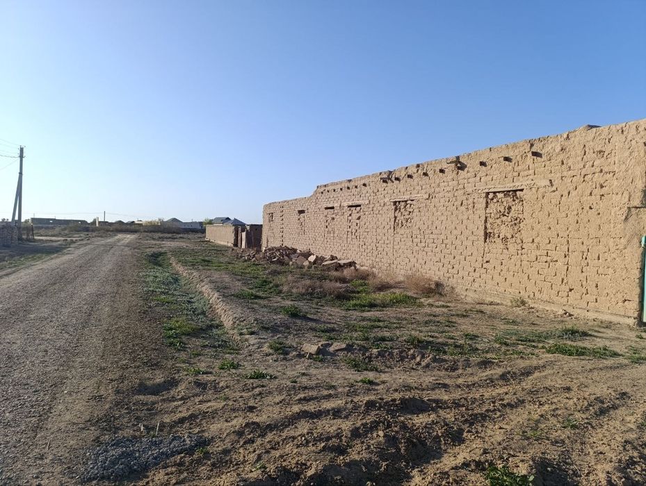 Срочна Ховли сотилади