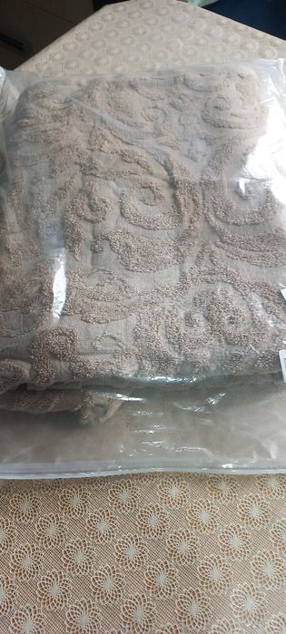 Продам полотенца разные