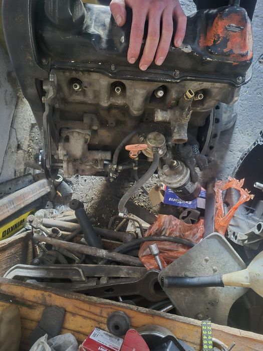 Продам запчасти на ауди 80 б3