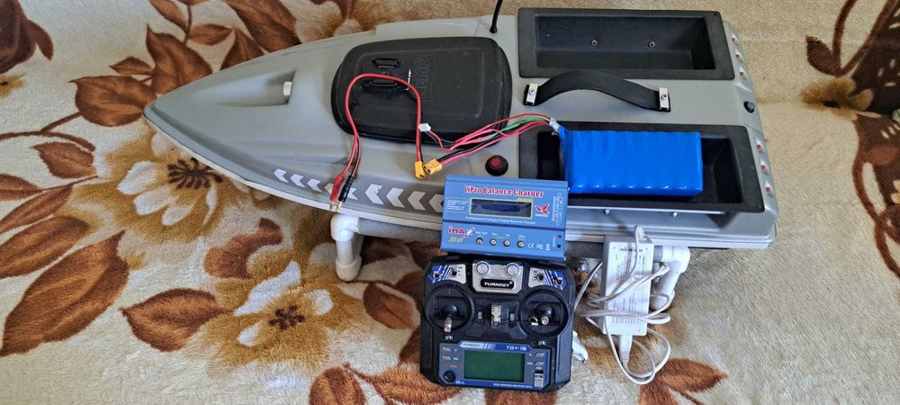 Barca Plantat pescuit