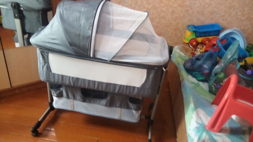 Продам детскую кровать-люльку.