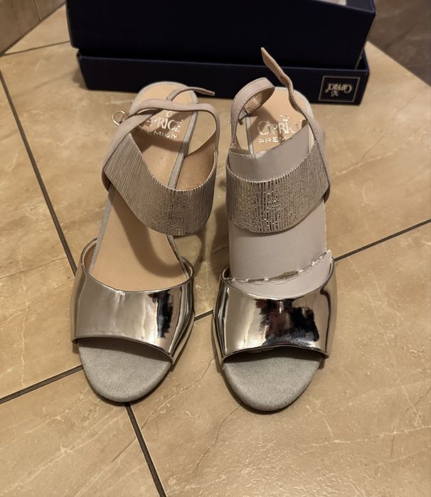 Дамски сандали “Caprice”